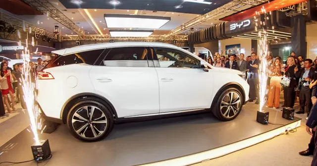 Image 1 accompanying BYD introduces Tang EV in Ecuador following the display of 3 other models 2 months prior