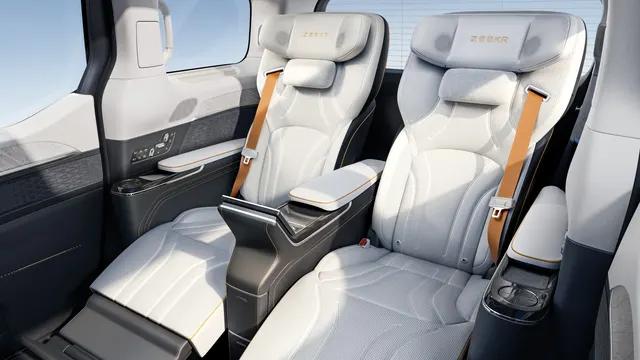 Image 3 accompanying Zeekr 009 Glory Edition Unveiled in China: 4 Seats and 580 kW Power