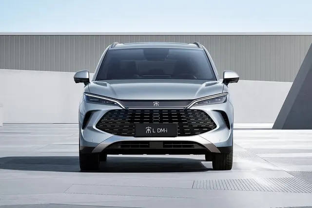 Image 3 accompanying Unveiling the BYD Song L DM-i Hybrid SUV - Latest Innovations in Hybrid Technology