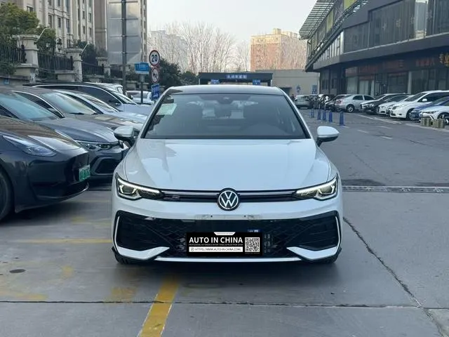 【AIC-JAN55】Volkswagen Golf 2025 300TSI R-Line | Exportateur de véhicules d’occasion de Chine