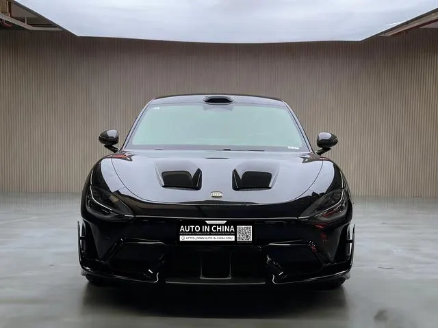 【AIC-MAR22】Xiaomi SU7 Ultra 2025 Standard Edition | Chinese Used Car Exporter
