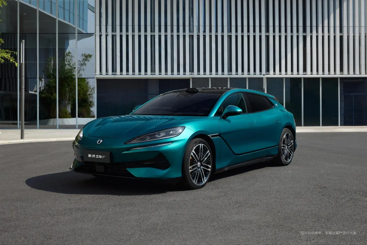 Denza Z9 GT