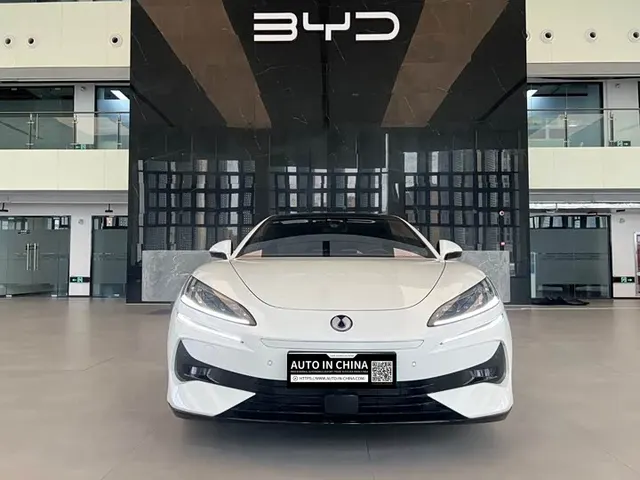 【AIC-MAR165】Denza Z9 2024 1100km AWD Ultra | Exportateur de véhicules d’occasion de Chine