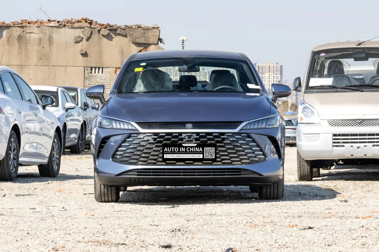 BYD Qin PLUS DM-i 2025 Smart Driving 55 km Leading Edition | New Vehicle Export — No 180-Day Waiting Period