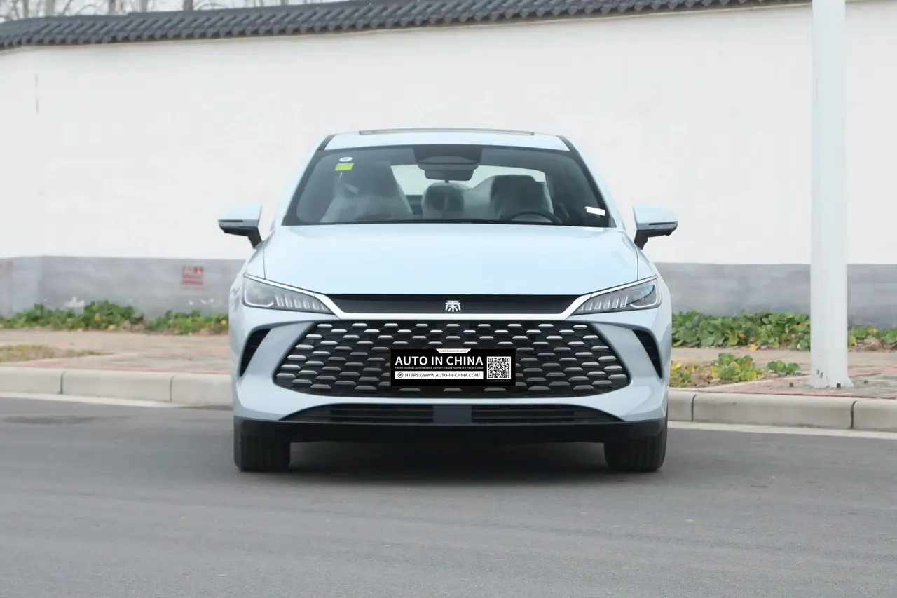 BYD Qin PLUS DM-i 2025 Smart Driving 55 km Beyond Edition | New Vehicle Export — No 180-Day Waiting Period
