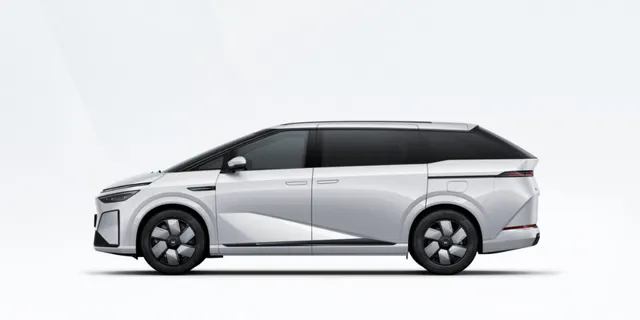 XPENG X9 1602 Ultra | New Vehicle Export — No 180-Day Waiting Period