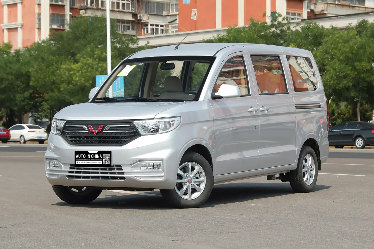 Wuling Hongguang V 1.5L 6MT Comfort Version | New Vehicle Export — No 180-Day Waiting Period