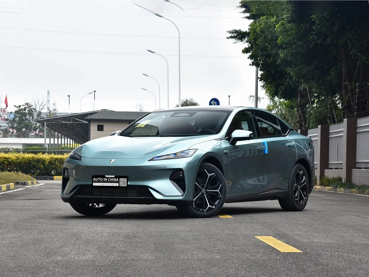 Deepal L07 2025 300 Ultra Huawei ADS SE Intelligent Driving Range-Extended EV | New Vehicle Export — No 180-Day Waiting Period