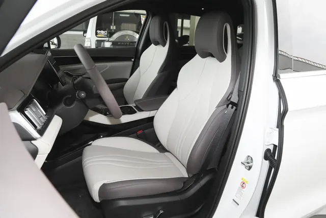 Image 8 accompanying BYD Wins Five National Science Awards: A New Milestone for Electric Vehicle Technology
