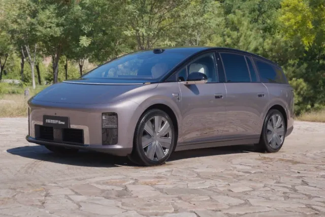 Image 2 accompanying New Chinese Cars Launched in September 2026: XPENG G9L, Li i9 and AVATR 06T
