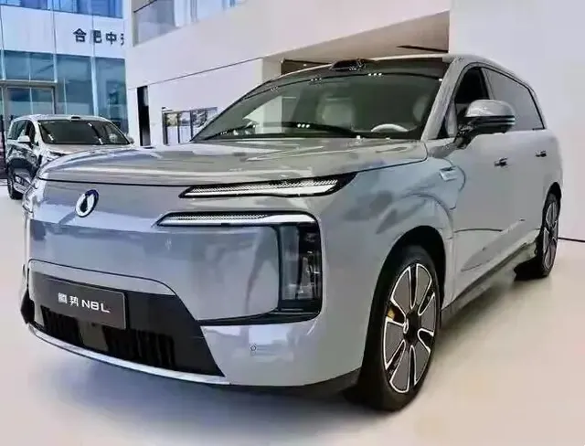 Image 1 accompanying Denza N8L EV 2026: 960 km Range, 130.15 kWh Battery and 9-Minute Fast Charging