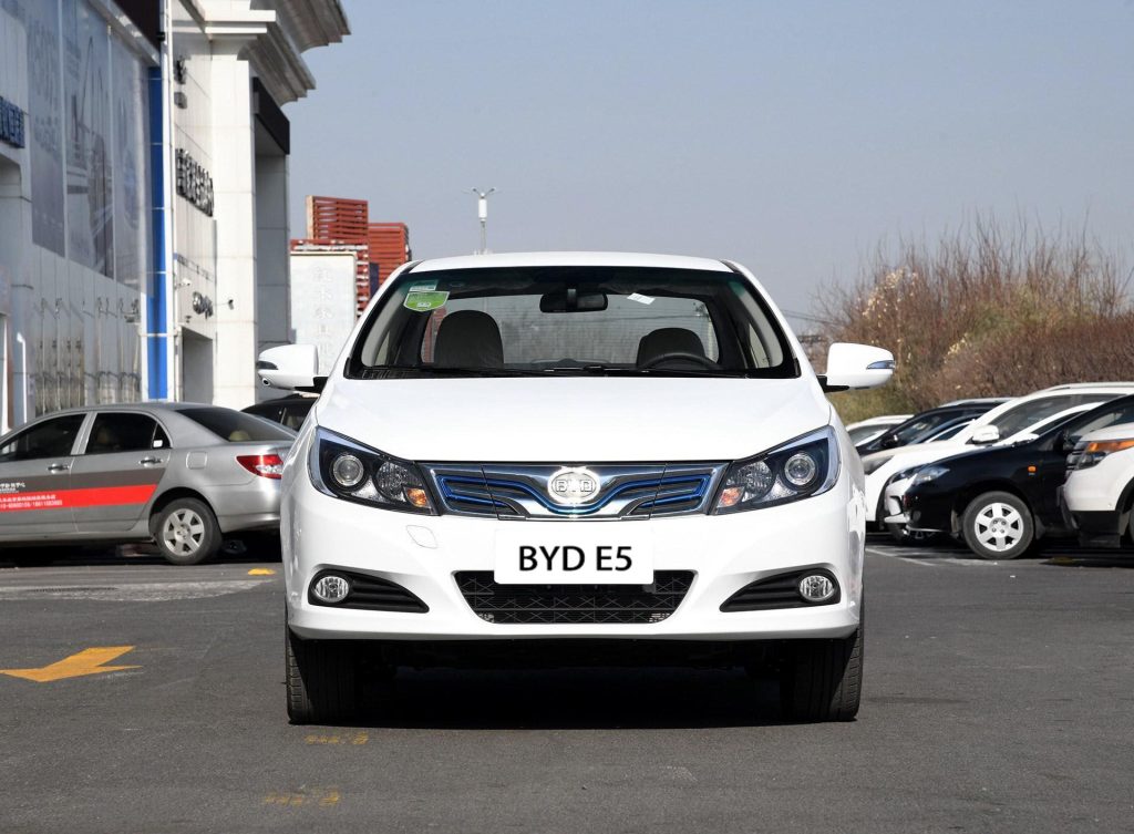 Wholesale Used BYD E5 Cheap New Energy Taxi Export Trade