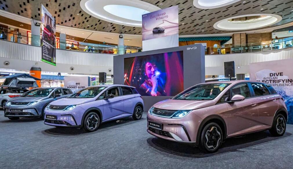 BYD Unveils Dolphin EV in Singapore: The Next Generation of Electric Mobility - Trade News - 1