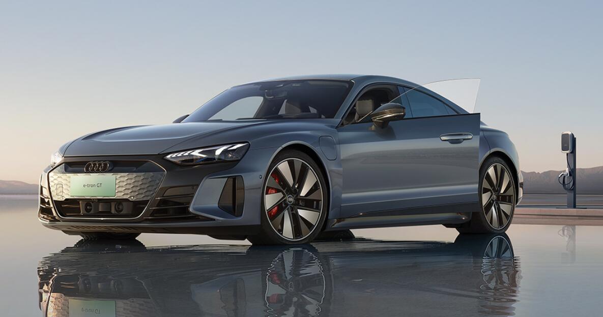 Audi e-tron GT Launches in China with Starting Price of $140,000 - Car News - 1