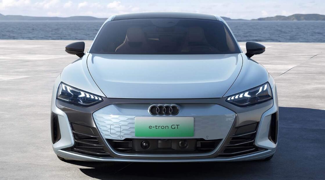 Audi e-tron GT Launches in China with Starting Price of $140,000 - Car News - 2