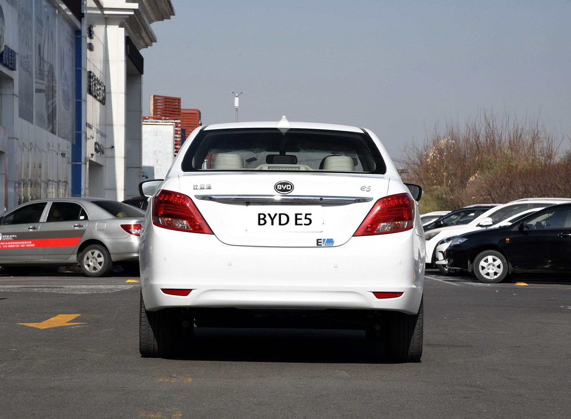 Wholesale Used BYD E5 Cheap New Energy Taxi Export Trade - BYD - 5