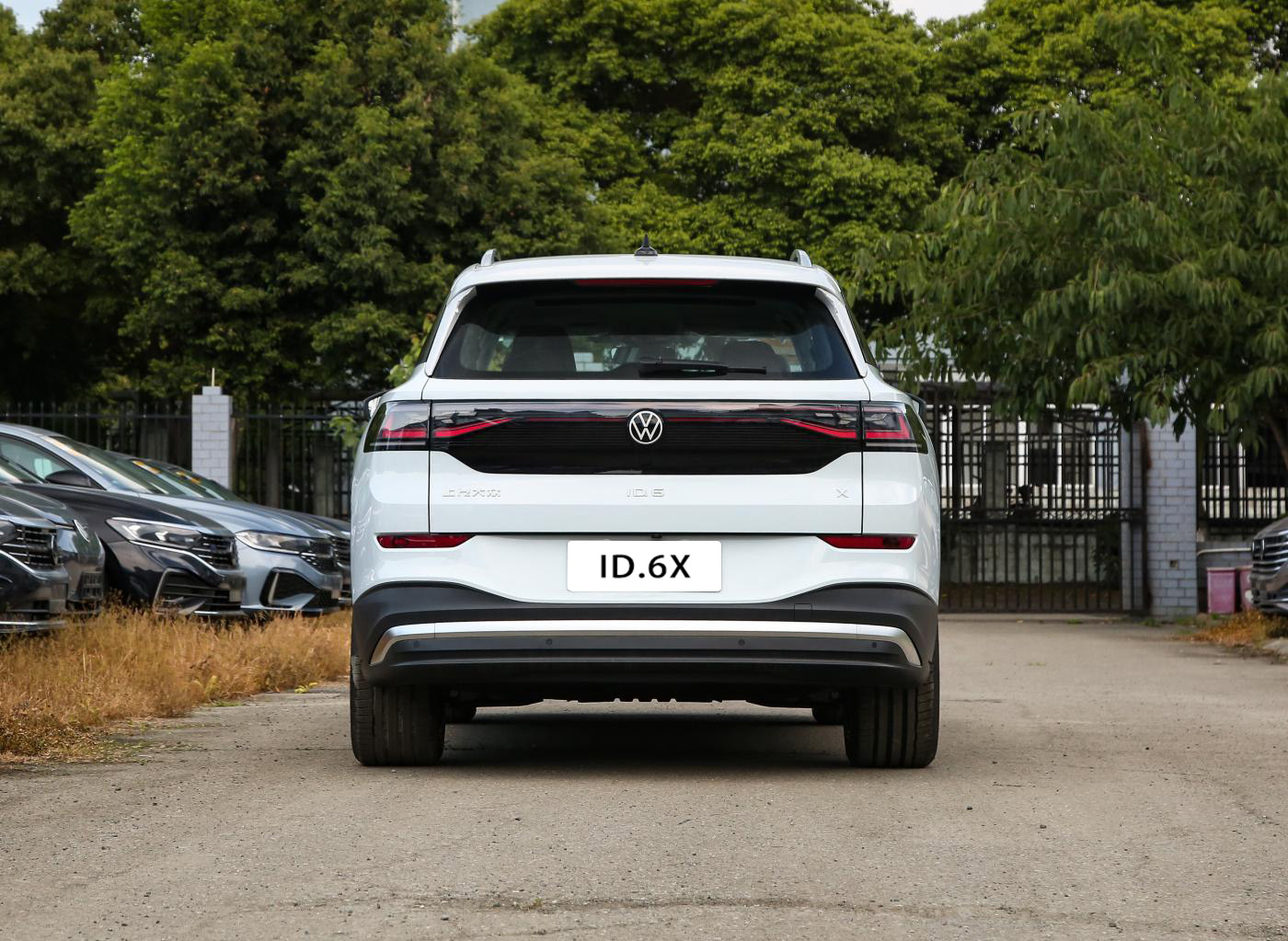 Product in 2024 Volkswagen ID.6 X 617KM Electric Vehicle SUV - Volkswagen - 5