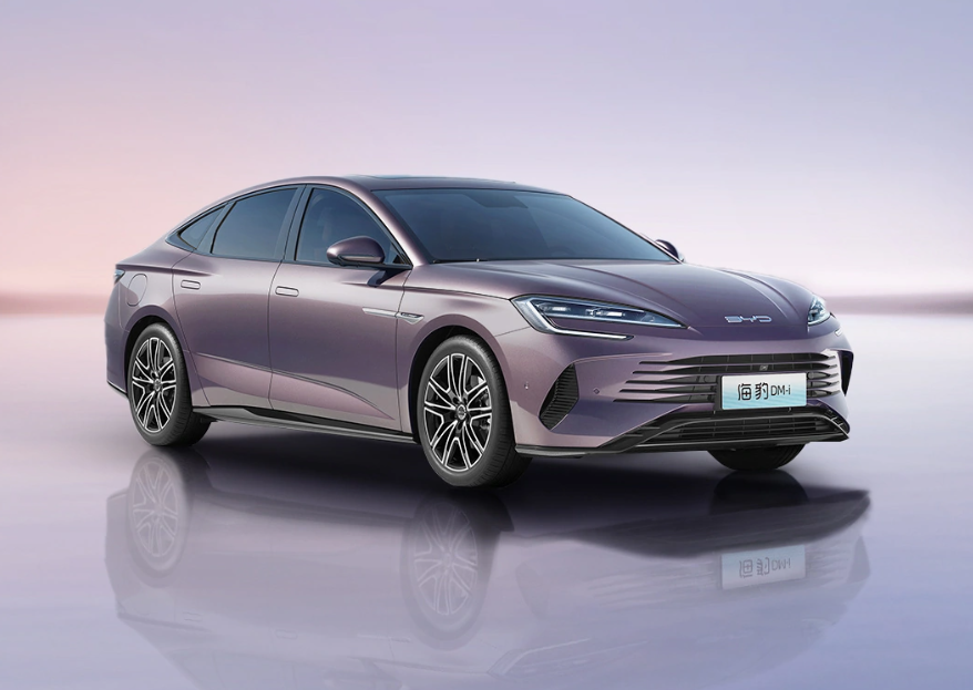 New Energy Vehicle Retail Market in China Surges by 33% YoY, Selling 647,000 Units in July: Passenger Car Market Joint Meeting - Car News - 1