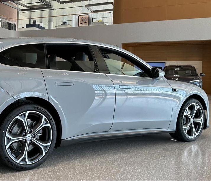 蔚来汽車(NIO) ET5