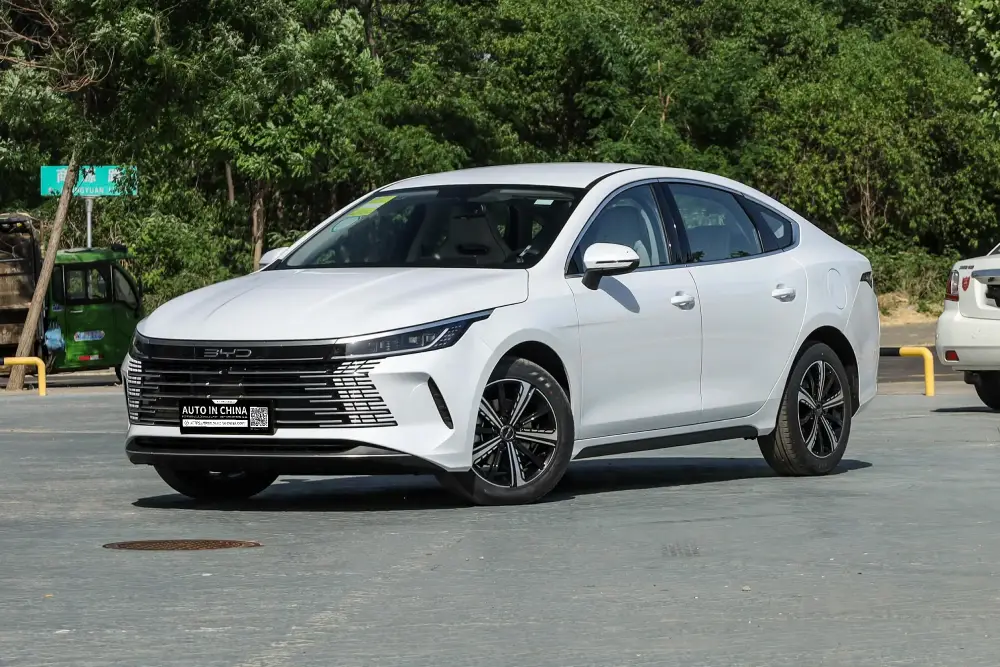 2024 Destructeur BYD 05 DM-i Honor Edition Concessionnaire chinois d’exportation automobile