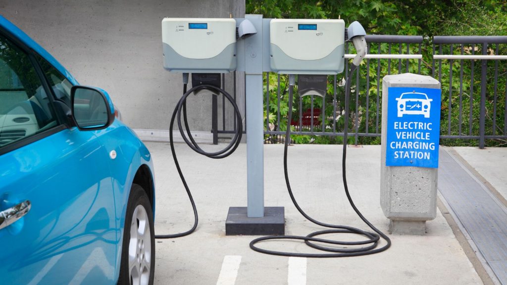 Anticipating Record-Breaking Electric Vehicle Sales in South Africa for 2023 - A Remarkable 85.4% Surge from the Previous Year's Low Base! - News - 1