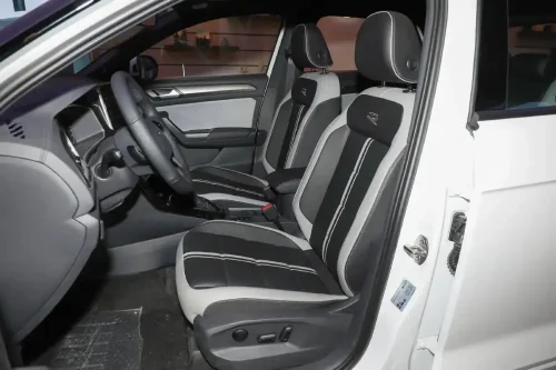 Volkswagen-T-Roc-24-Auto-In-China-7