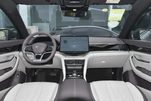 byd-song-plus-dm-auto-in-china-6