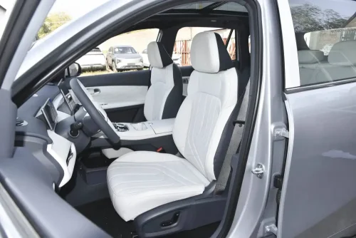 Geely-Galaxy-Starship-7-8