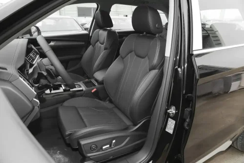 audi-q5l-trendy-and-sporty-model-8