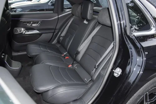 2025-Benz-E300L-7-Auto-in-China