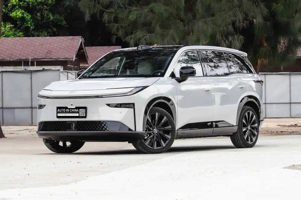 Toyota-BZ3x-Car-en-Chine-1