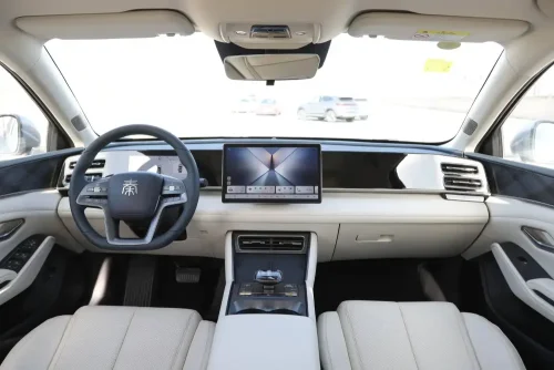 byd-qin-l-dm-auto-in-china-5