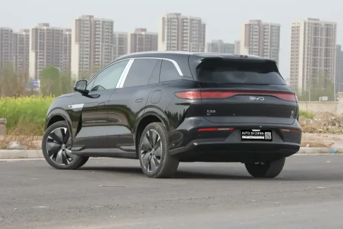 Tang-L-Ev-Auto-in-China-8
