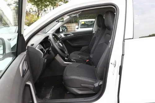 volkswagen-t-cross-6-auto-in-china