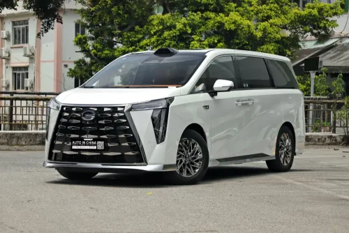 Trumpchi-M8-Auto-in-China-1