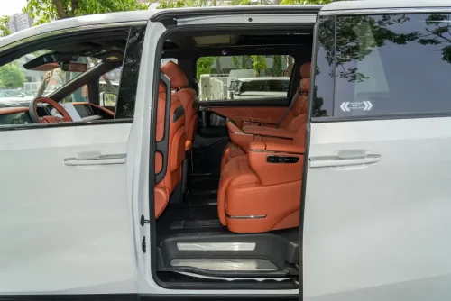 Trumpchi-M8-Auto-in-China-11