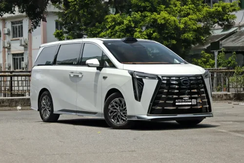 Trumpchi-M8-Auto-in-China-3