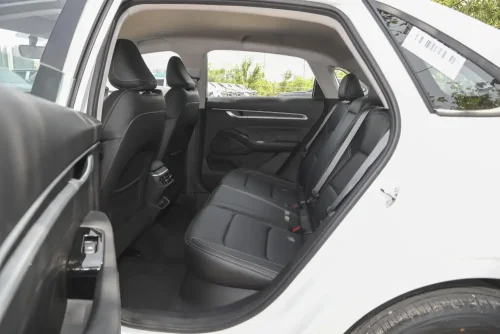 25-geely-emgrand-auto-in-china-10