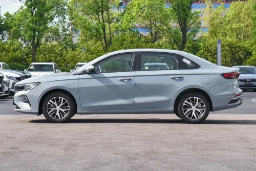 25-geely-emgrand-auto-in-china-3