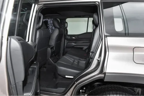 25-toyota-land-cruiser-prado-auto-in-china-12