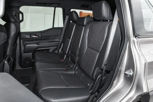 25-toyota-land-cruiser-prado-auto-in-china-13