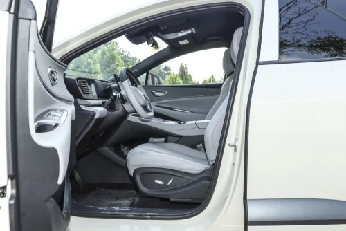 25-BYD-SEAL-06-ev-auto-in-china-10
