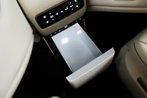 25-liauto-i8-auto-in-china-16