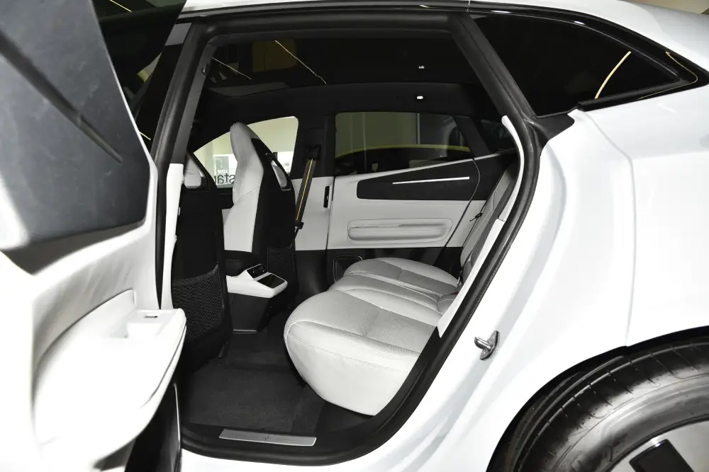 polestar-4-auto-in-china-11