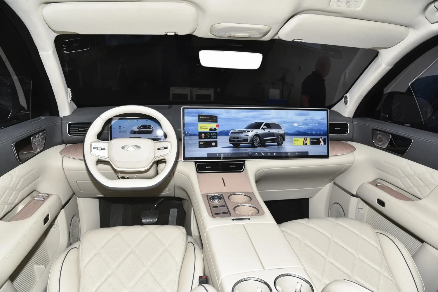 Chery Fengyun T11 interior