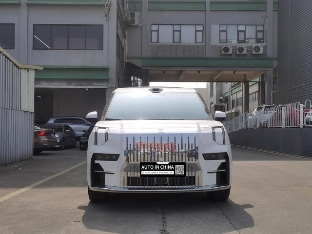 【AIC-JAN11】ZEEKR 009 2024 Model 7-Seat Aisle Version 2WD 108kWh | Chinese Used Car Exporter