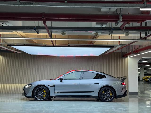 【AIC-JAN02】Xiaomi SU7 Ultra 2025 Standard Edition | Chinese Used Car Exporter