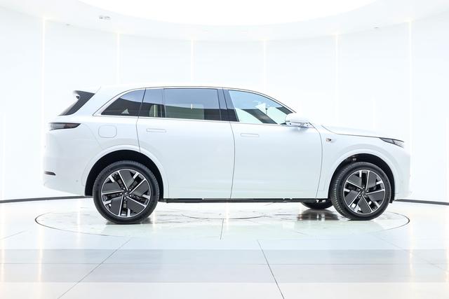 【AIC-JAN28】Li Auto L7 2025 Ultra Smart Upgrade Edition | Chinese Used Car Exporter