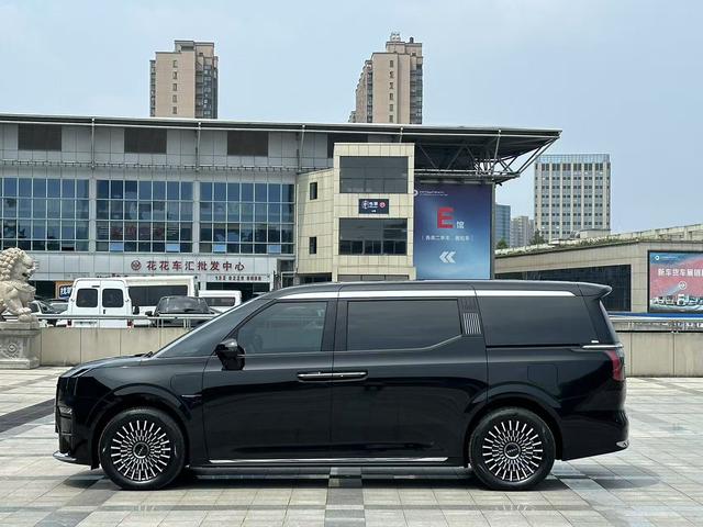 【AIC-JAN13】ZEEKR 009 2024 7-Seat Aisle Edition AWD 108 kWh | Chinese Used Car Exporter