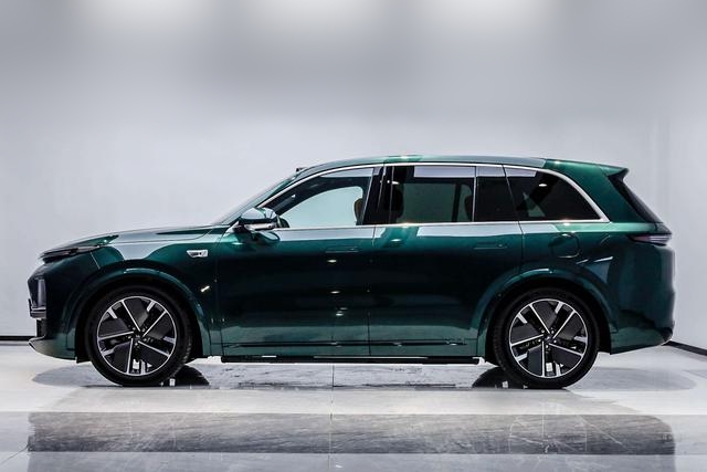 【AIC-JAN33】Li Auto L8 2025 Max Smart Upgrade Edition | Chinese Used Car Exporter